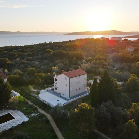 Agava Apartment Углян Екстериор снимка
