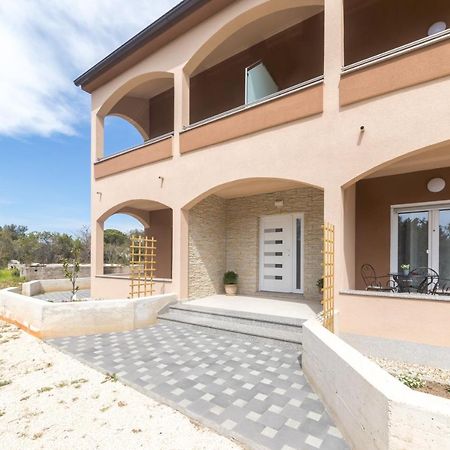 Agava Apartment Углян Екстериор снимка