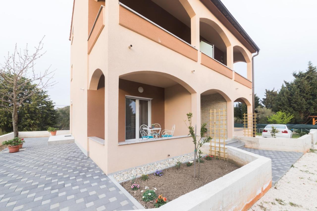 Agava Apartment Углян Екстериор снимка